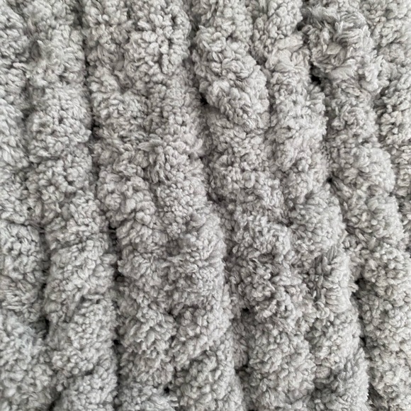 Sage Green Hand Knitted Chunky Blanket - Picture 5 of 9